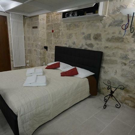B&B Domus Gaia Lecce Exteriör bild